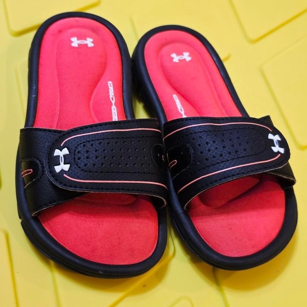Under Armour Ignite Kids Black Red 4D Foam‎ Slide Sandals 1287997-064 Size 11K